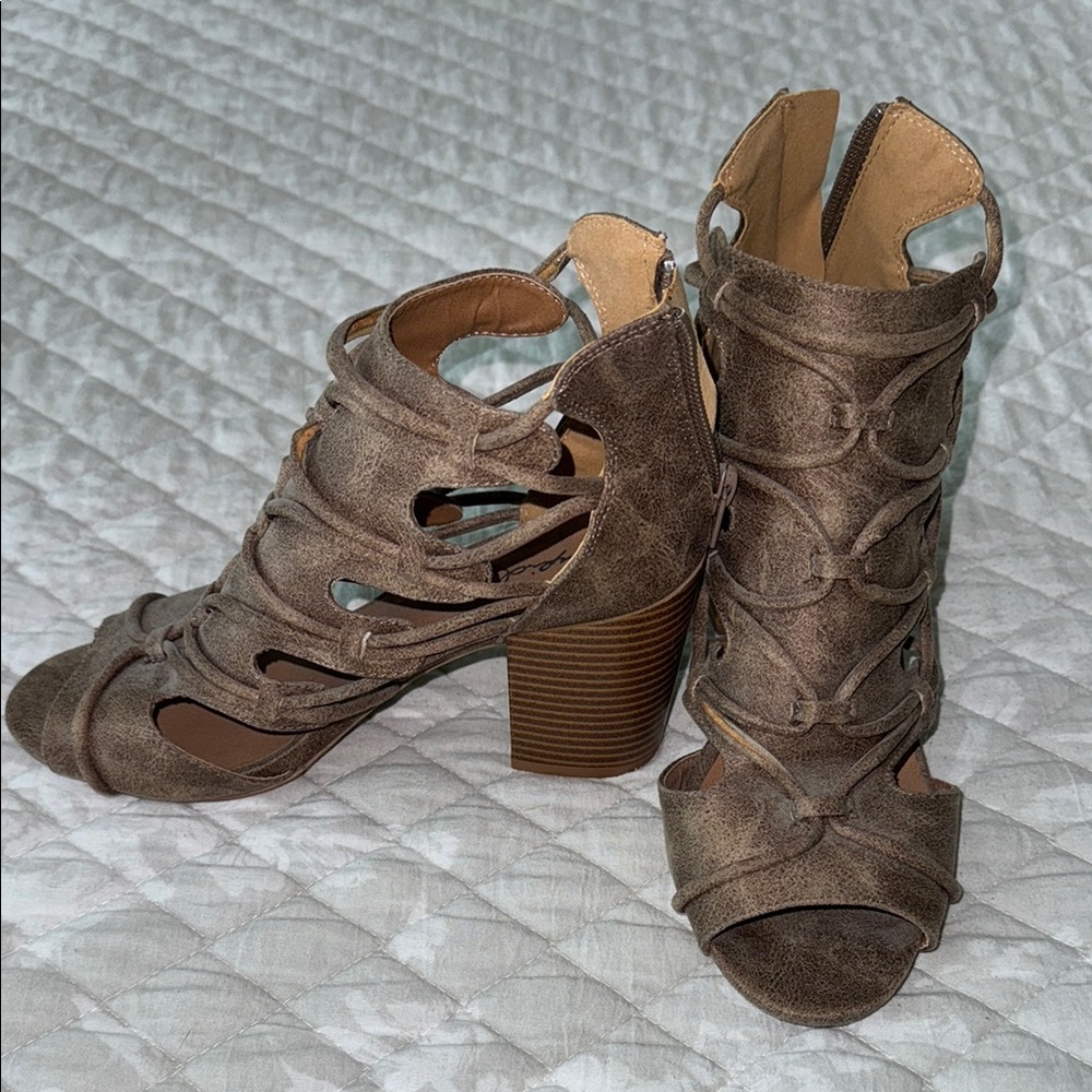 Women's Brown Strappy Heeled Sandals
